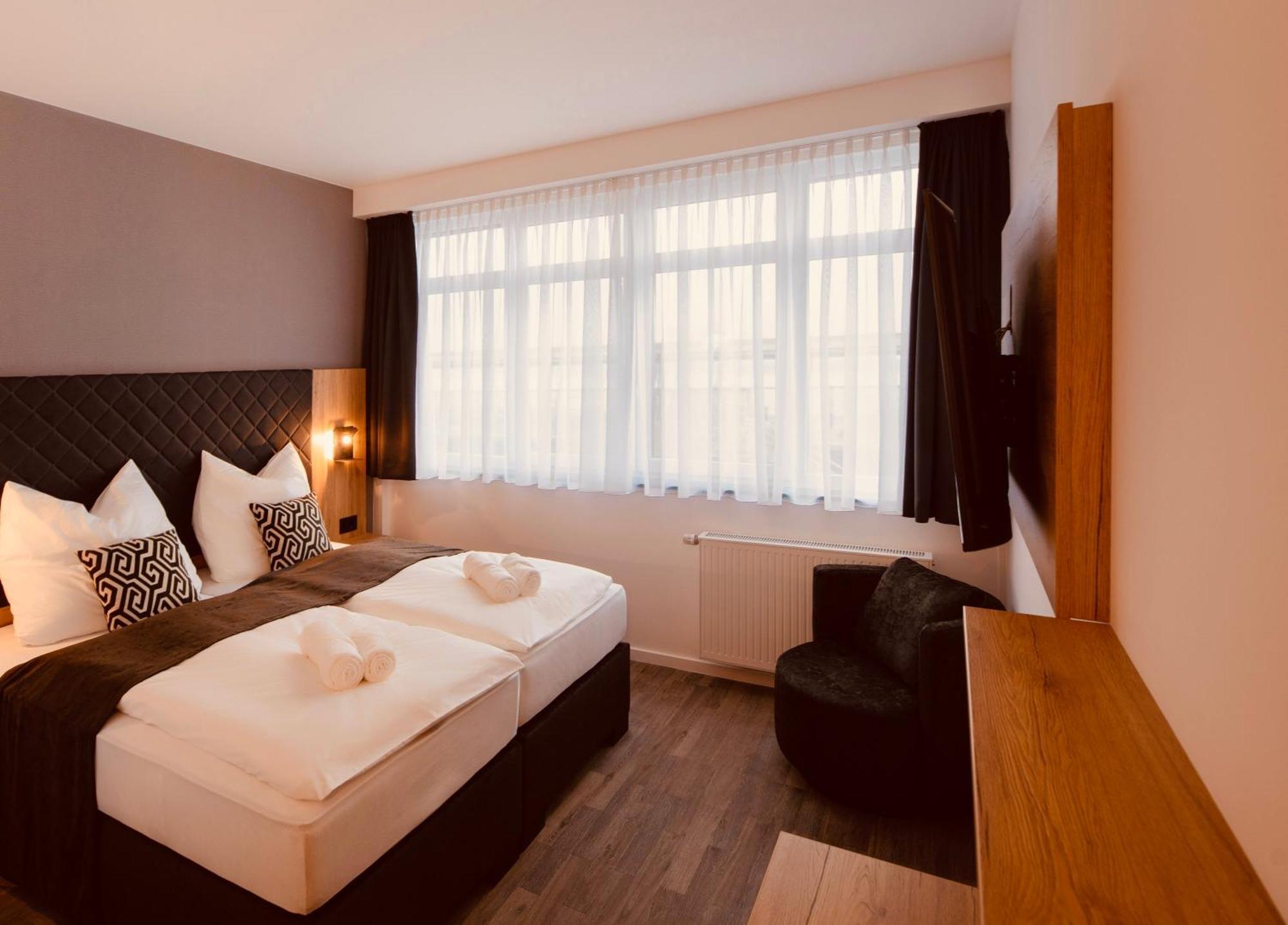 Laatzen Midoma, Self Check-In Hotel, Hannover Messe מראה חיצוני תמונה